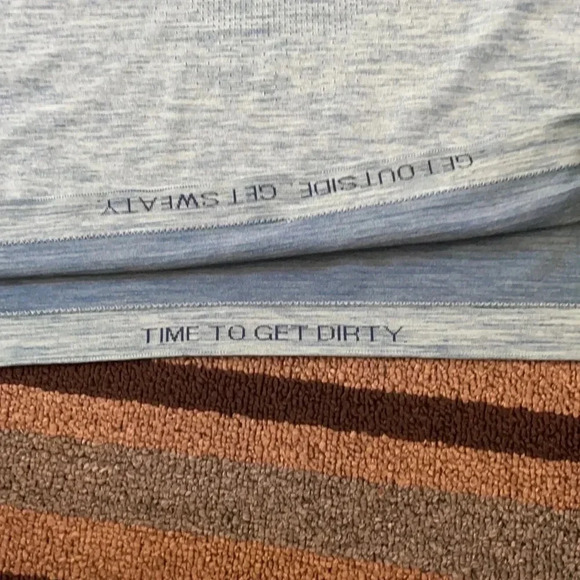 Lululemon metal vent tech - Picture 13 of 17